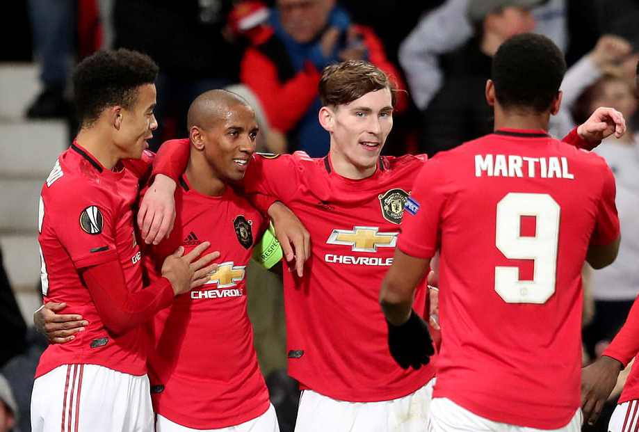 九游体育官网-武汉三镇训练开放日,冲刺阶段豪取连胜引欢呼,欧联在即,赛程密集仍需轮换的简单介绍