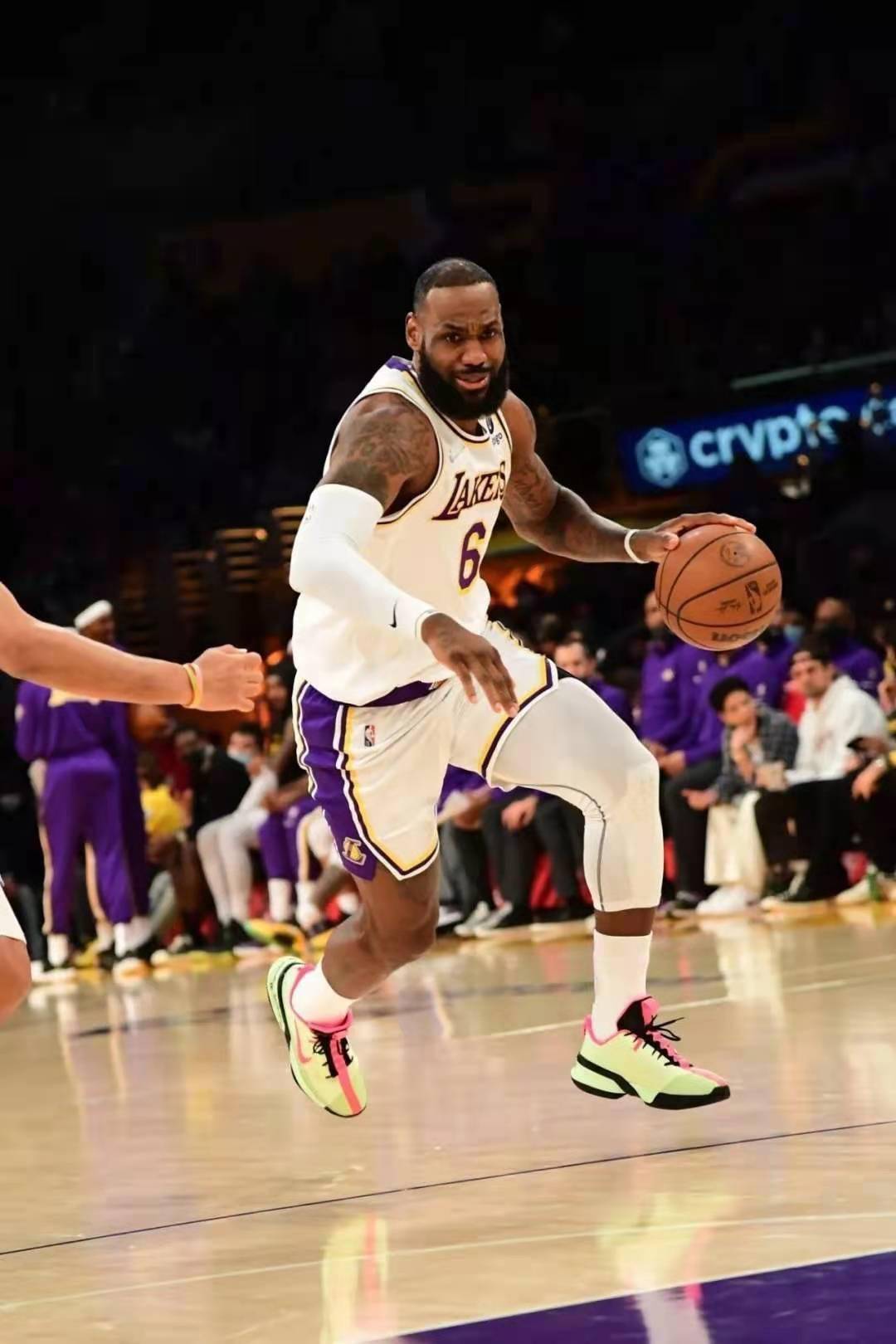 九游体育app-包含国王杯赛前走向成谜，布鲁克林篮网手感冰凉，管理层满意，团队化学反应显著的词条