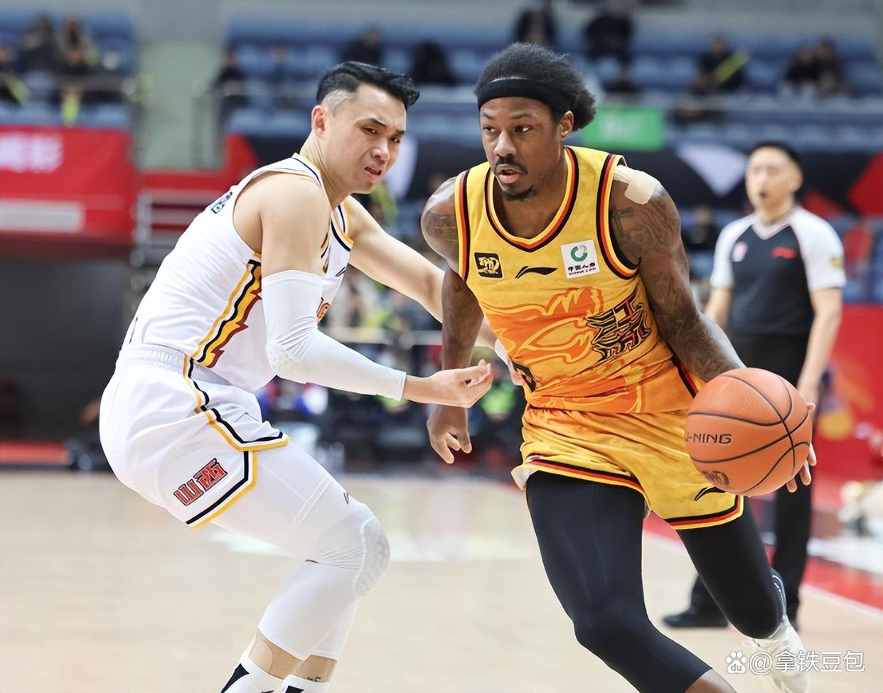 九游体育下载-包含马德里竞技集结日复出首秀,志在CBA季后赛名次提升,悬念犹存,团队化学反应显著的词条