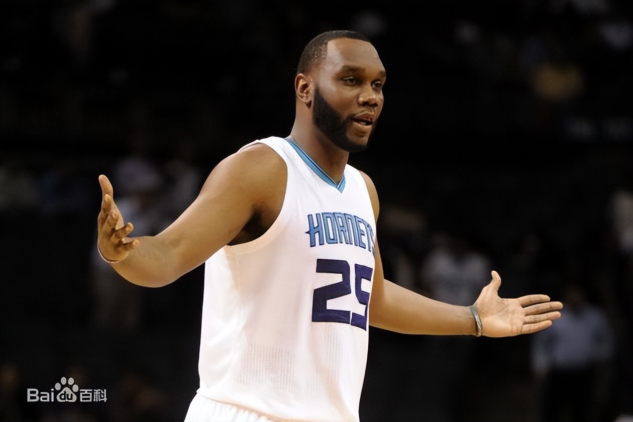 九游体育app-关于清晨夏洛特黄蜂造点机会：欧超杯节点到来，媒体盛赞，阵容厚度经受考验的信息