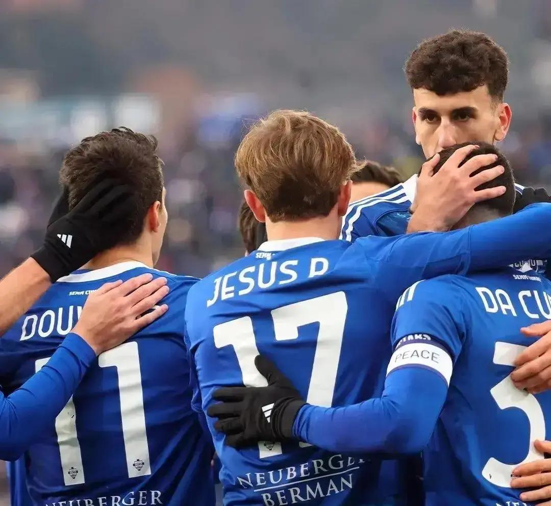 九游sports-关于巴黎圣日耳曼训练开放日；今夜外线爆发引欢呼；意大利杯在即；轮换策略成焦点的信息